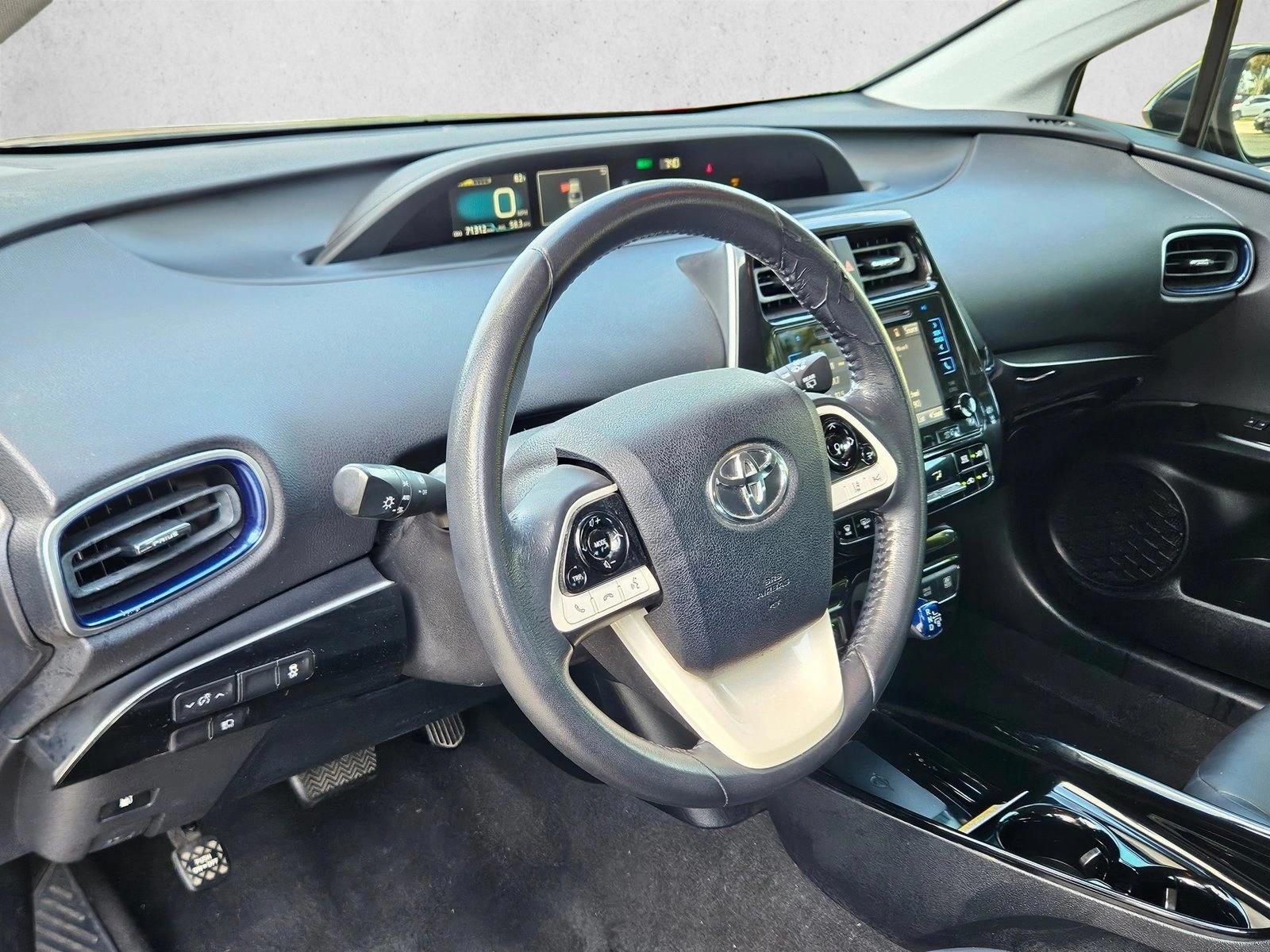 Thumbnail: 2017 Toyota Prius - 3