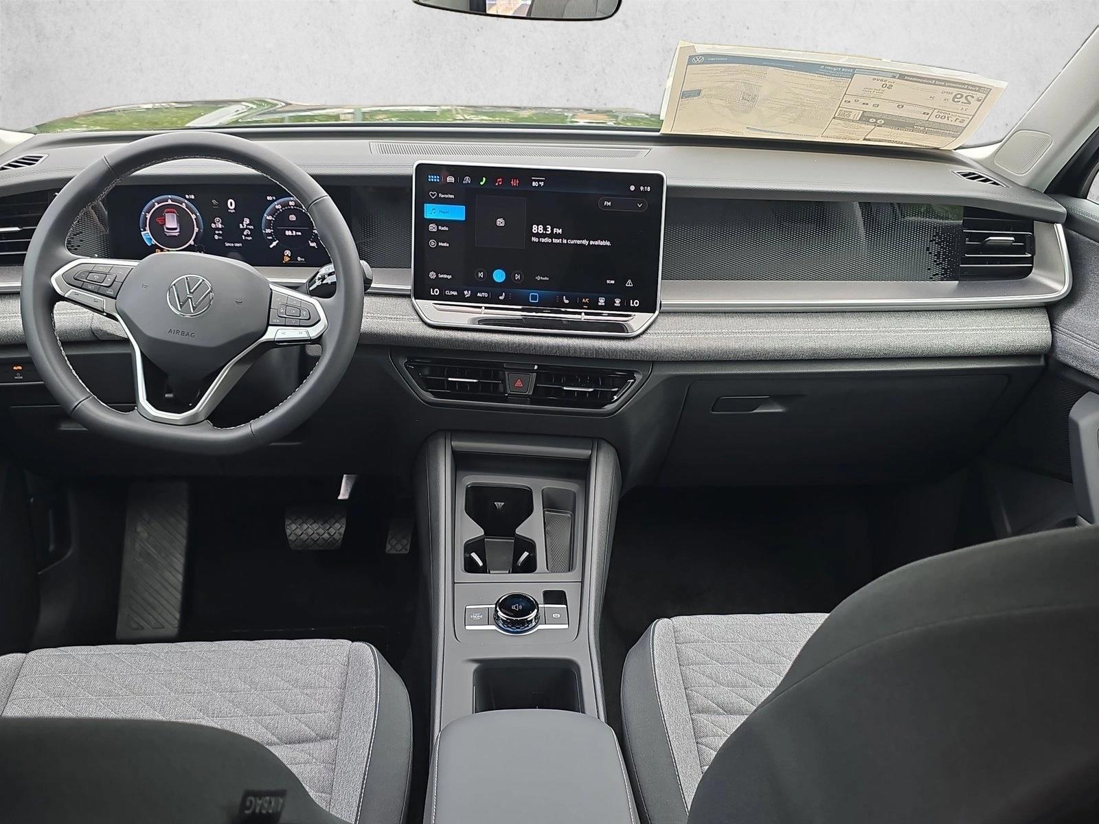 Thumbnail: 2026 Volkswagen Tiguan - 3
