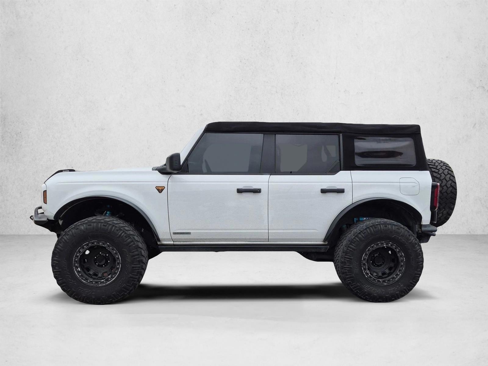 Thumbnail: 2022 Ford Bronco - 2