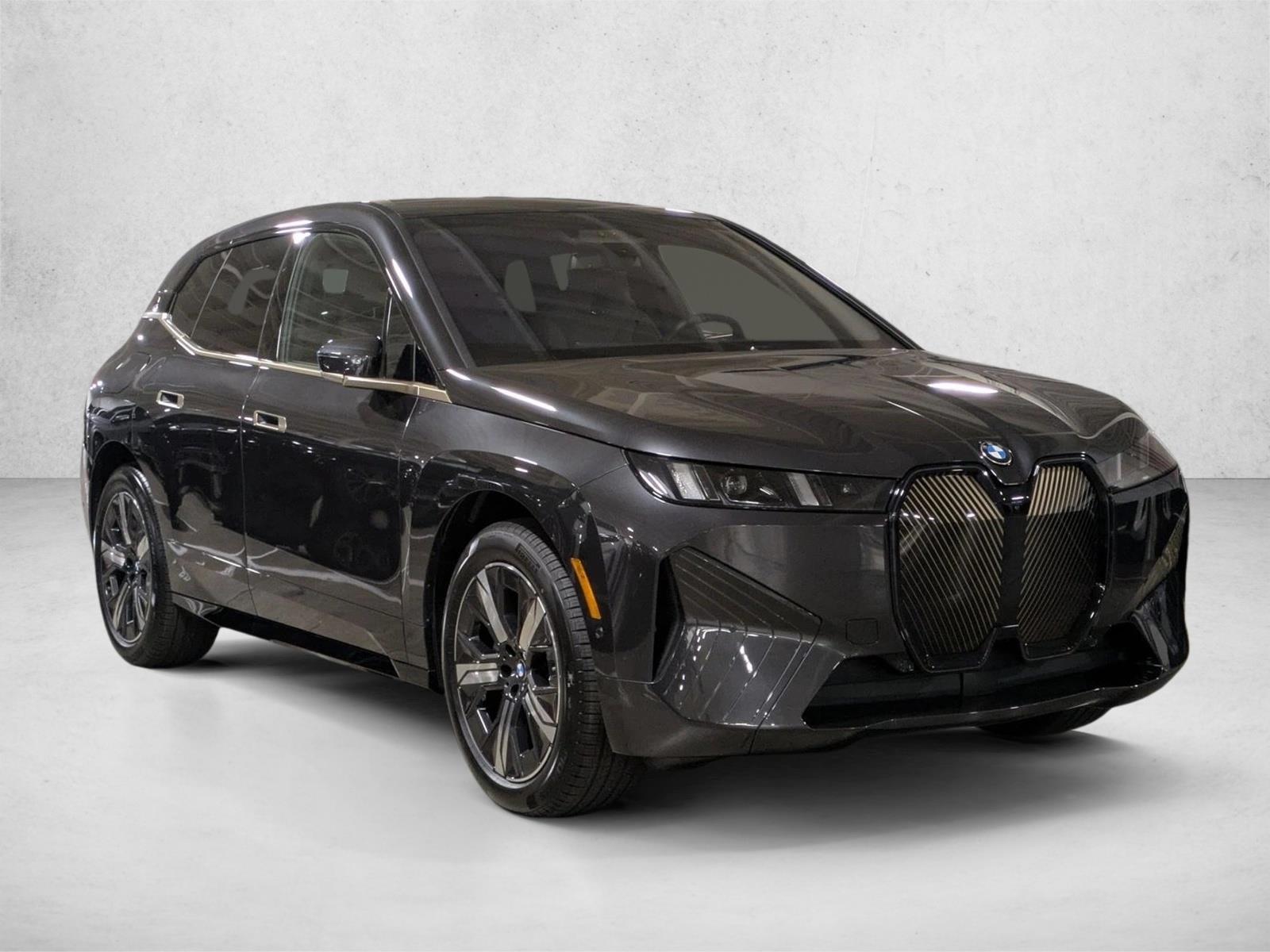 2026 BMW iX 60 - Photo 6