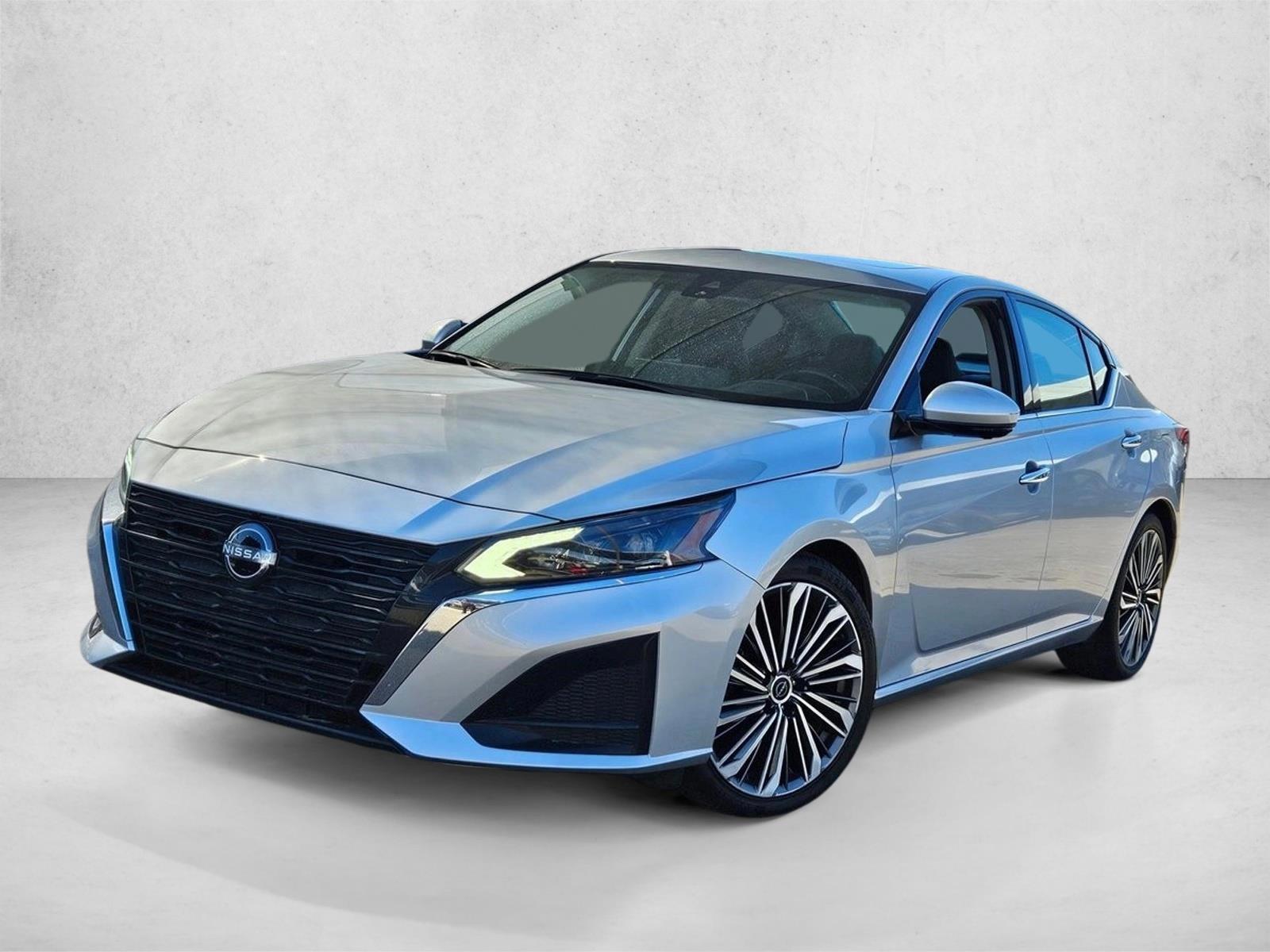 Thumbnail: 2023 Nissan Altima - 1