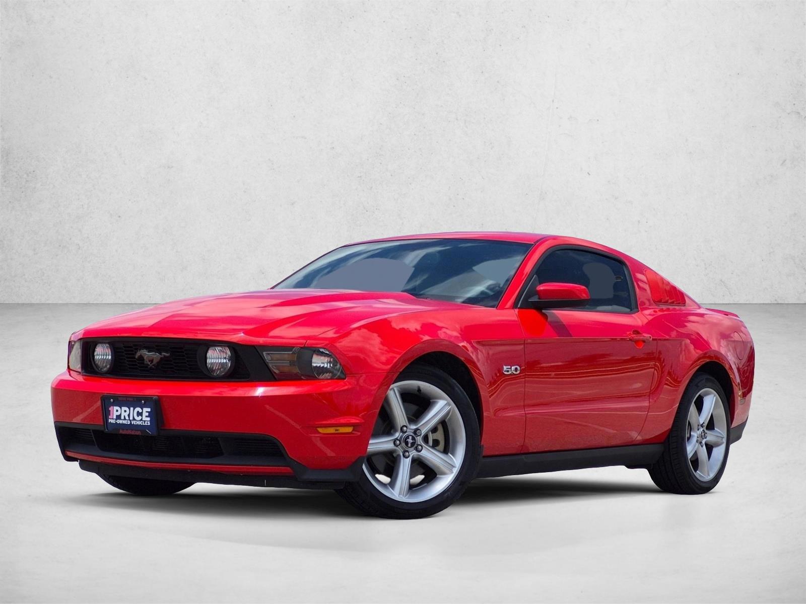 2012 Ford Mustang GT Premium's photo