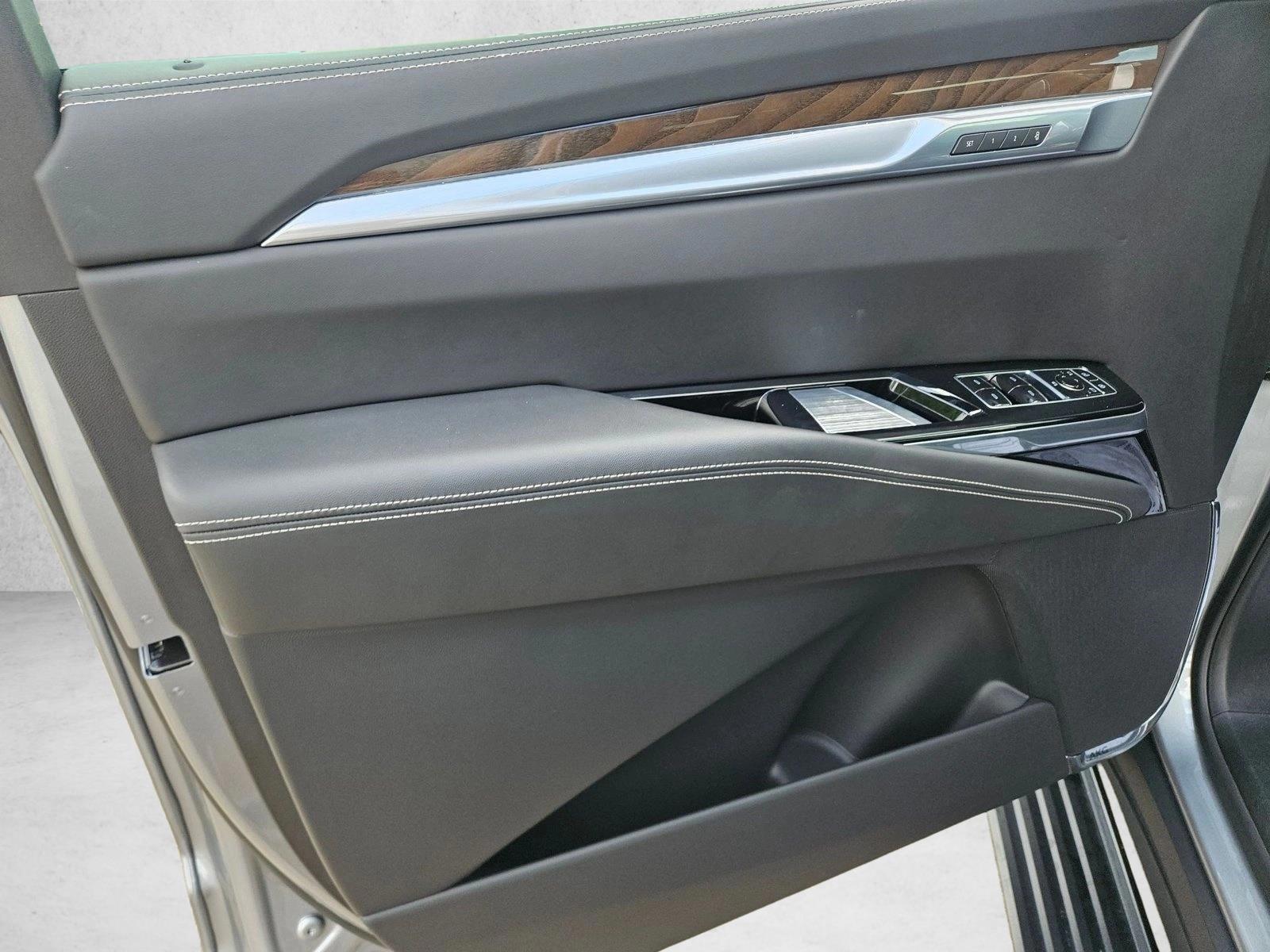 2025 Cadillac Escalade ESV Sport Platinum - Photo 12