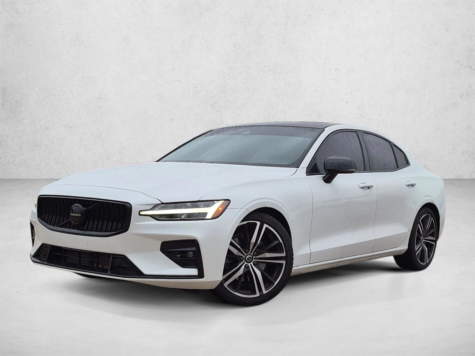 2019 Volvo S60 R-Design