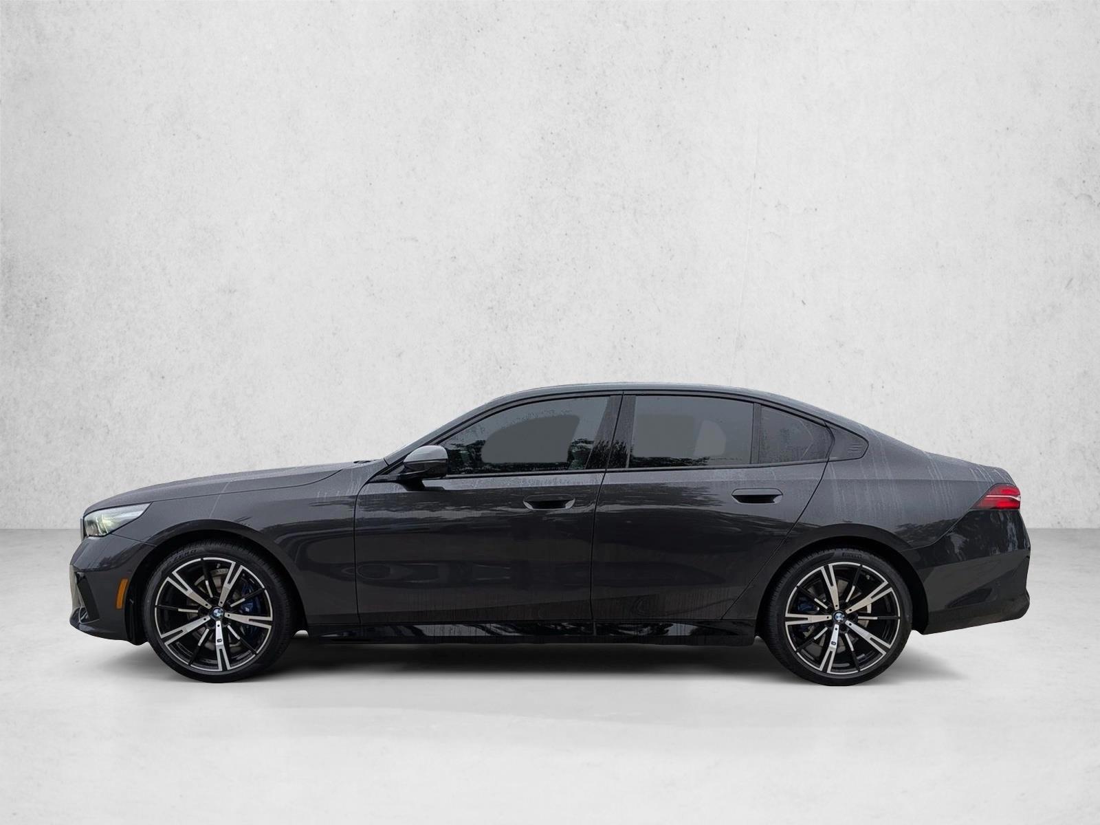 Thumbnail: 2026 BMW 5 Series - 2