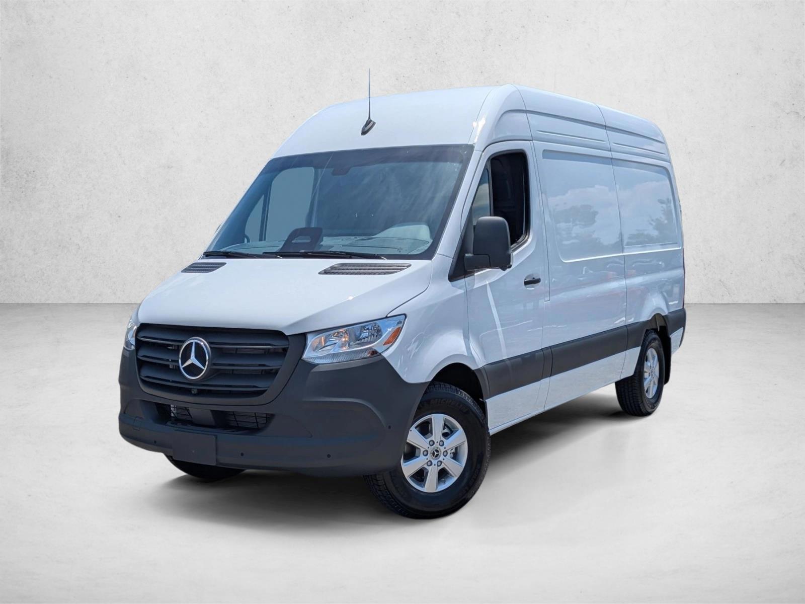 Thumbnail: 2025 Mercedes-Benz Sprinter - 1