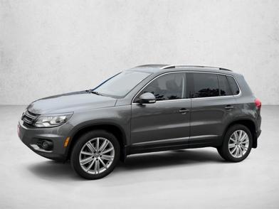 2016 Volkswagen Tiguan SE -
                  Centennial, CO