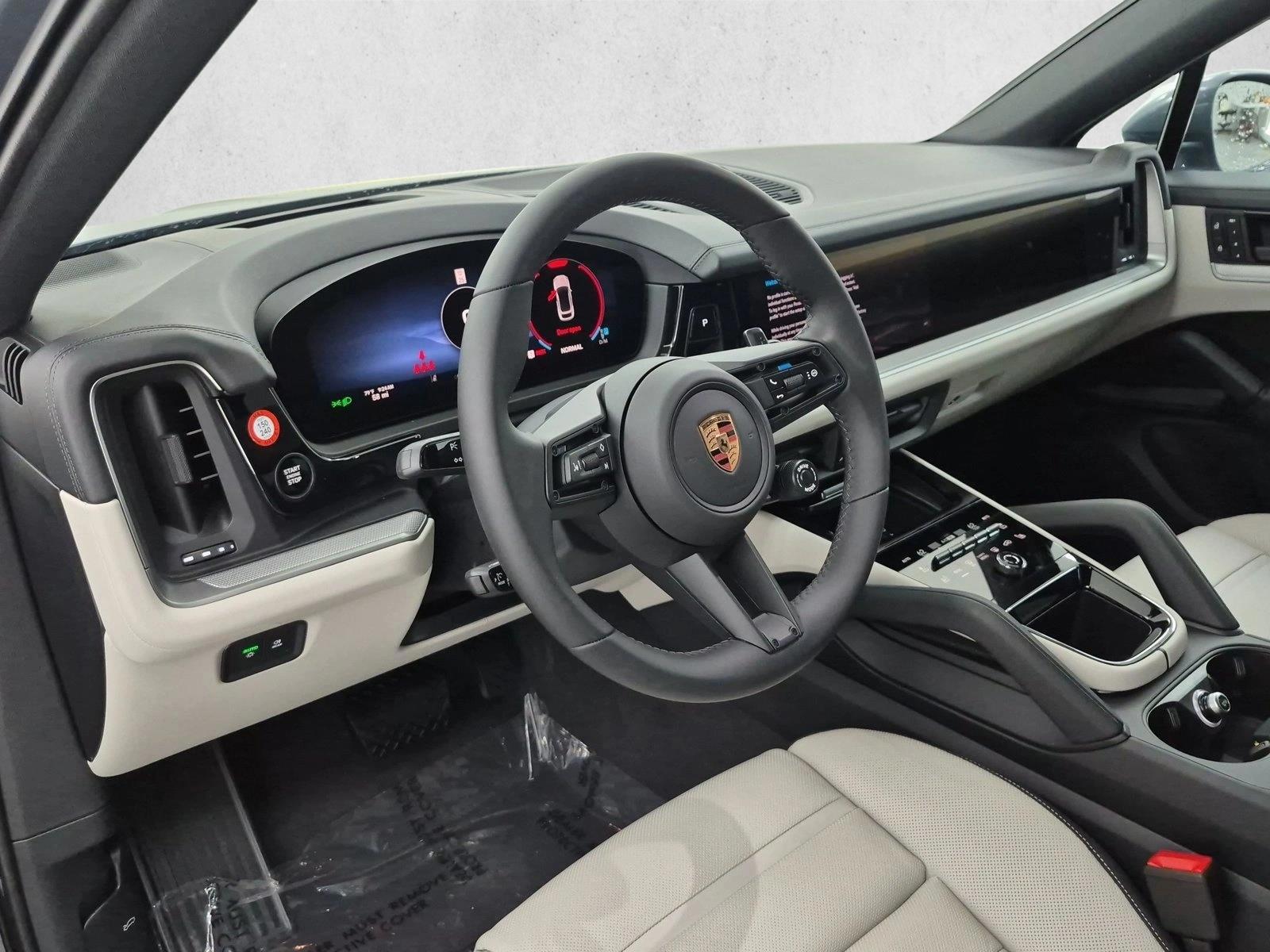 Thumbnail: 2026 Porsche Cayenne - 3