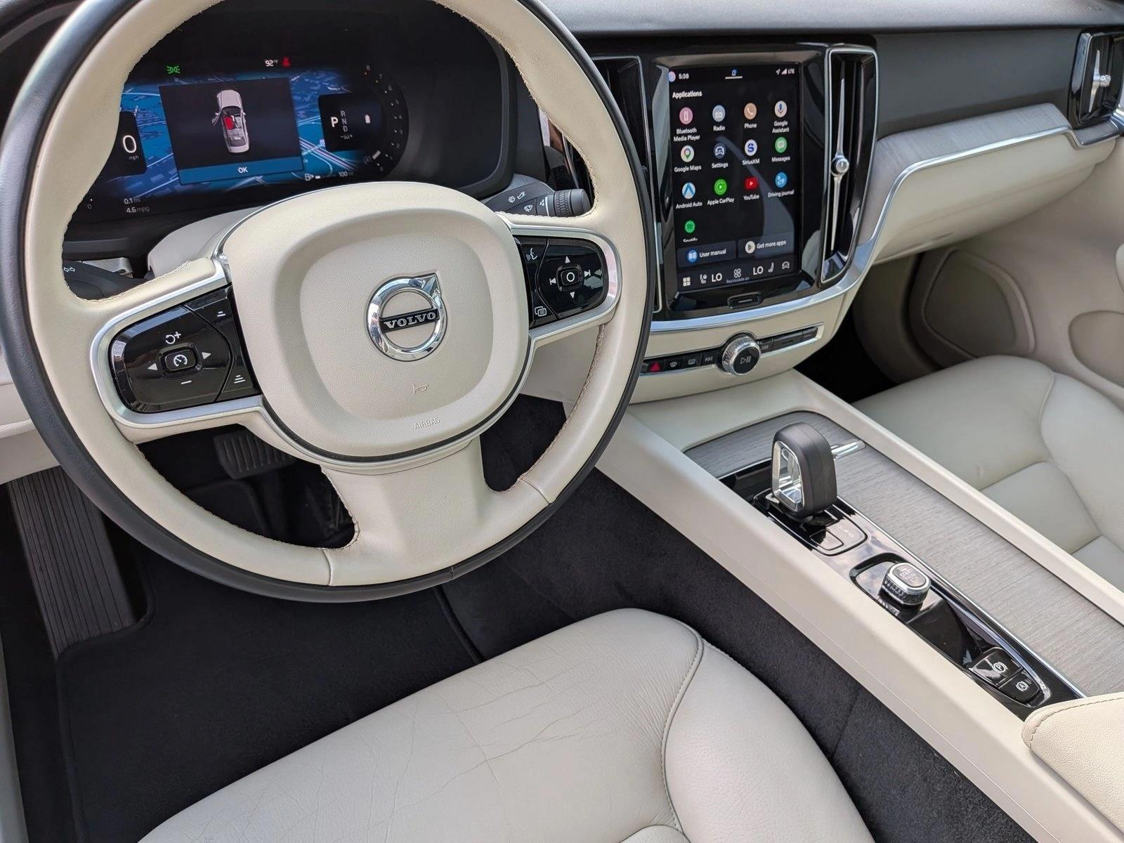 Thumbnail: 2023 Volvo S60 - 3