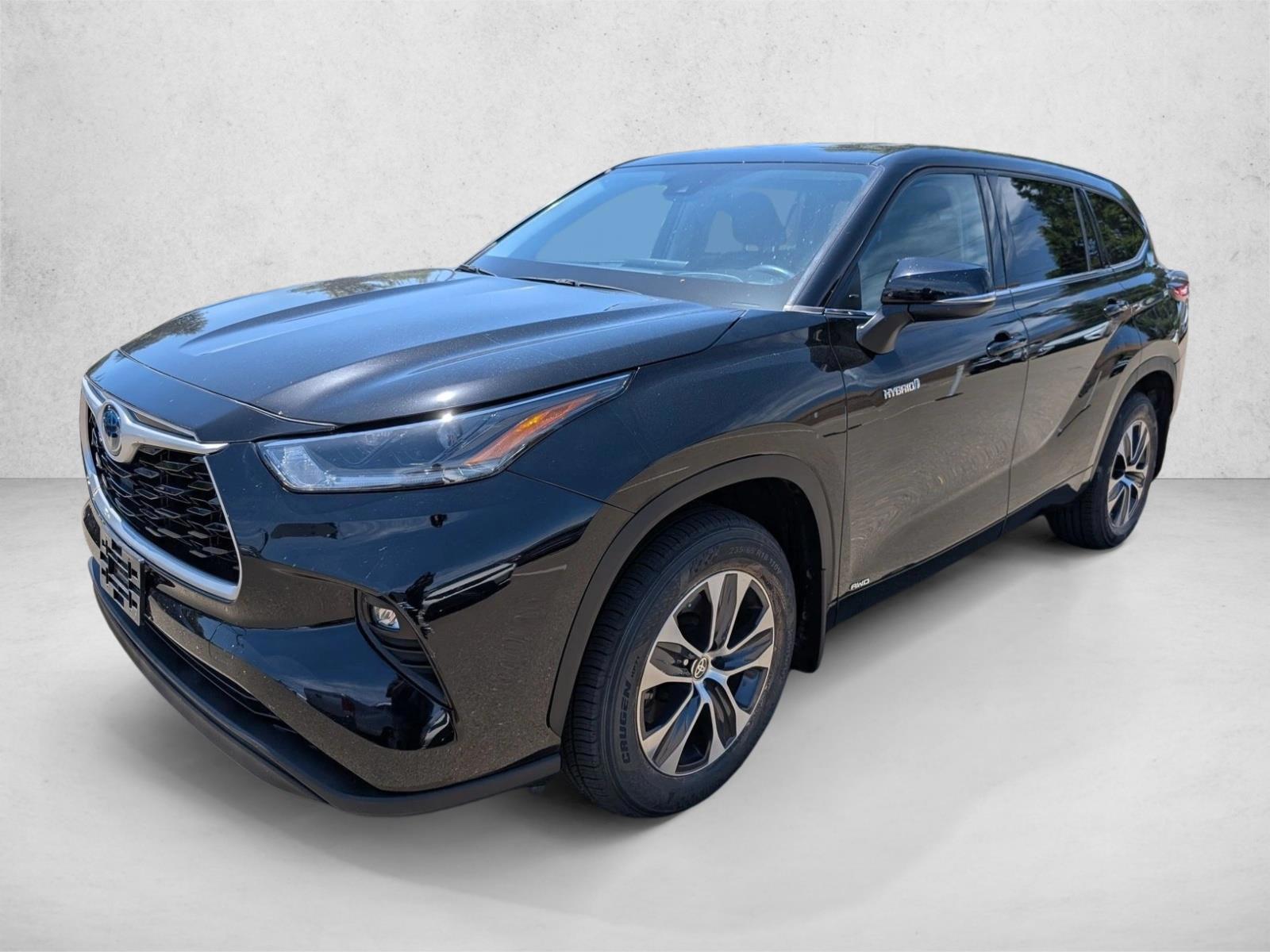 Thumbnail: 2021 Toyota Highlander - 1