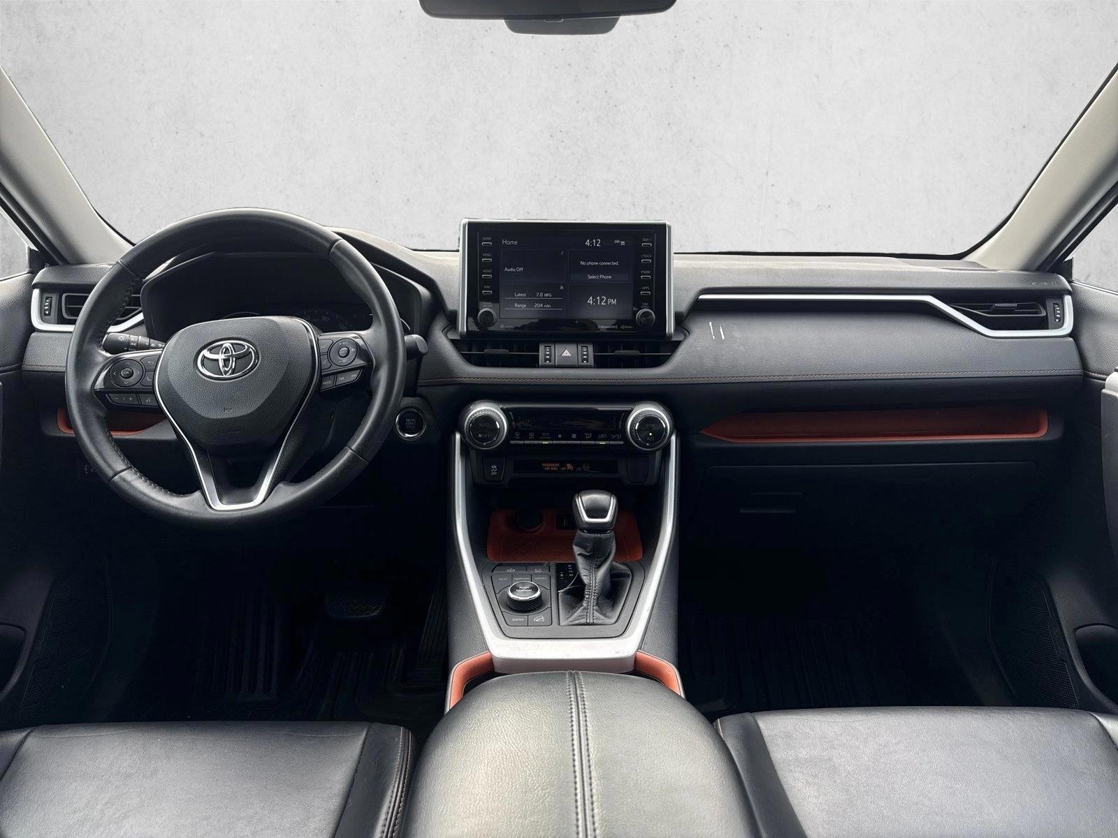 Thumbnail: 2020 Toyota RAV4 - 2