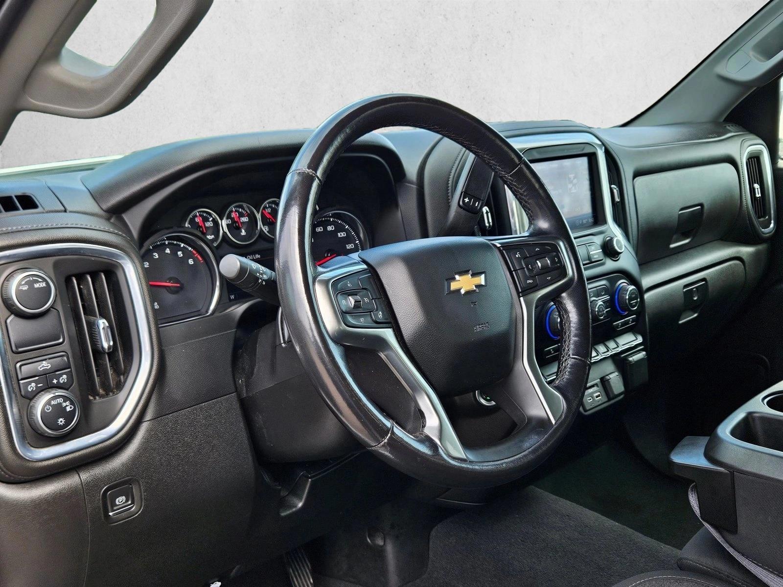 Thumbnail: 2022 Chevrolet Silverado 1500 - 3