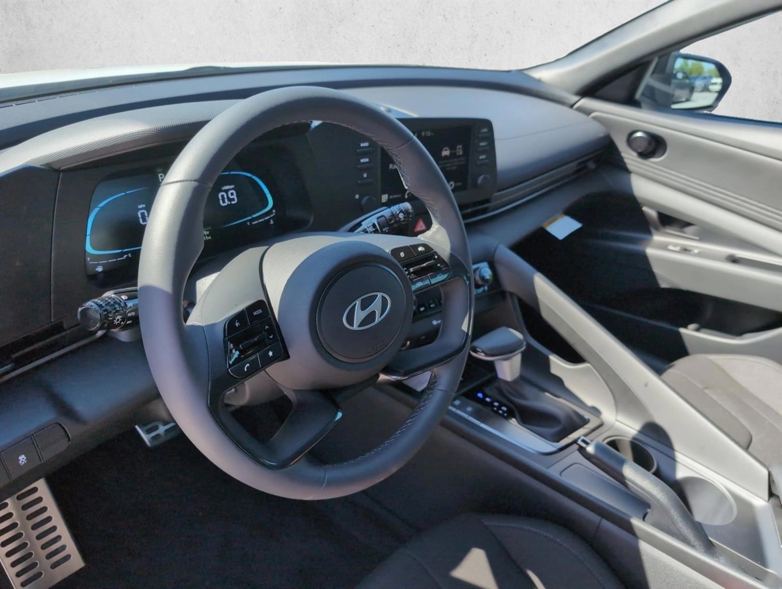 Thumbnail: 2026 Hyundai Elantra - 3
