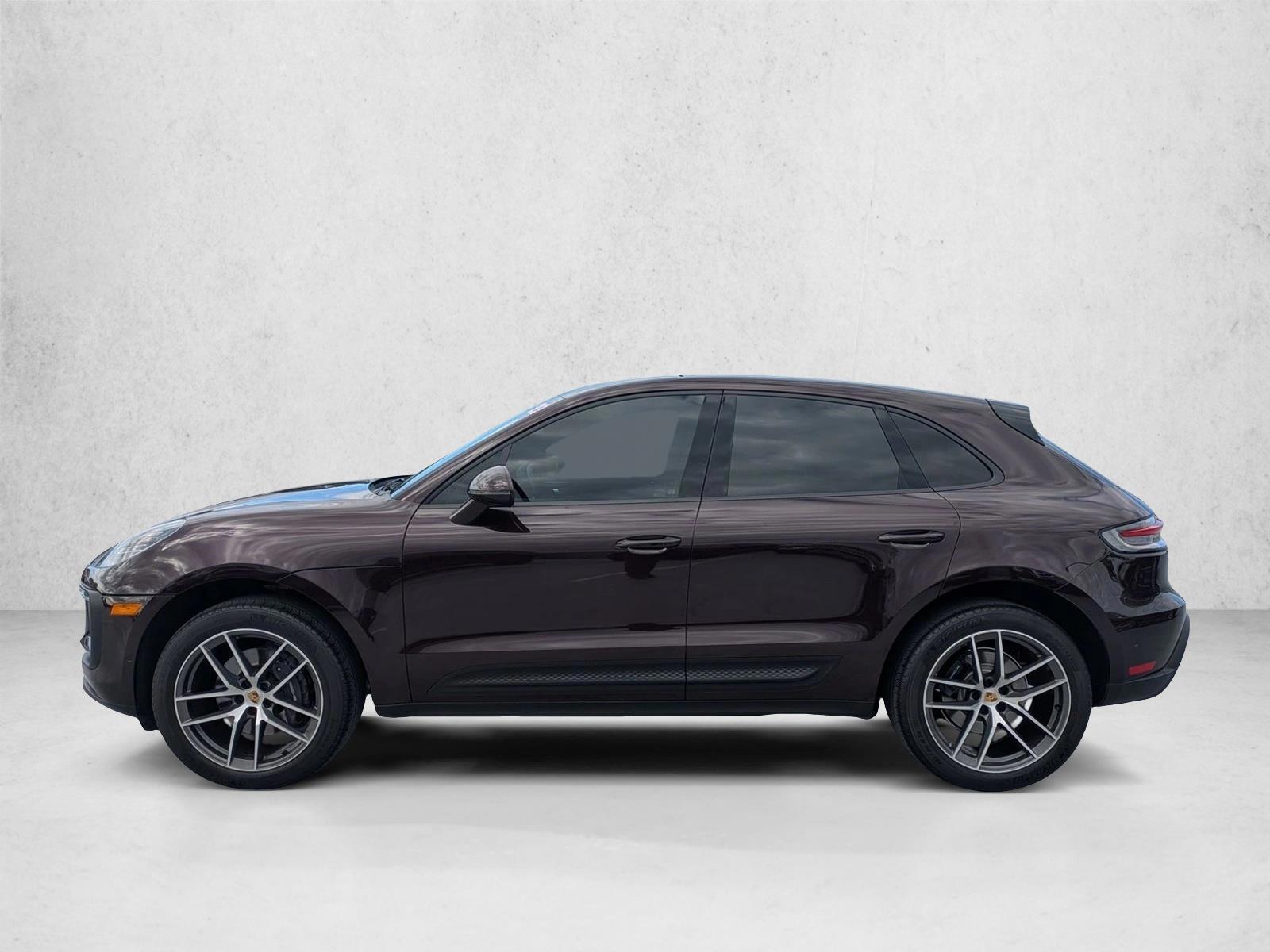 Thumbnail: 2023 Porsche Macan - 2