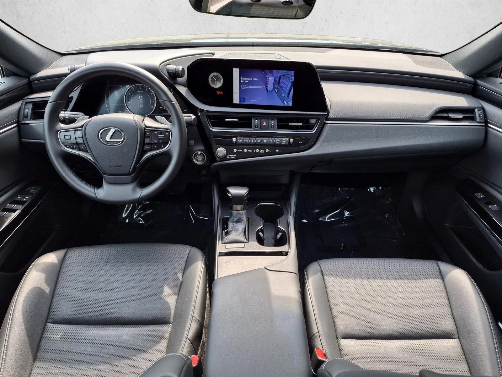 Thumbnail: 2024 Lexus ES - 3
