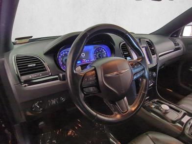 2019 Chrysler 300