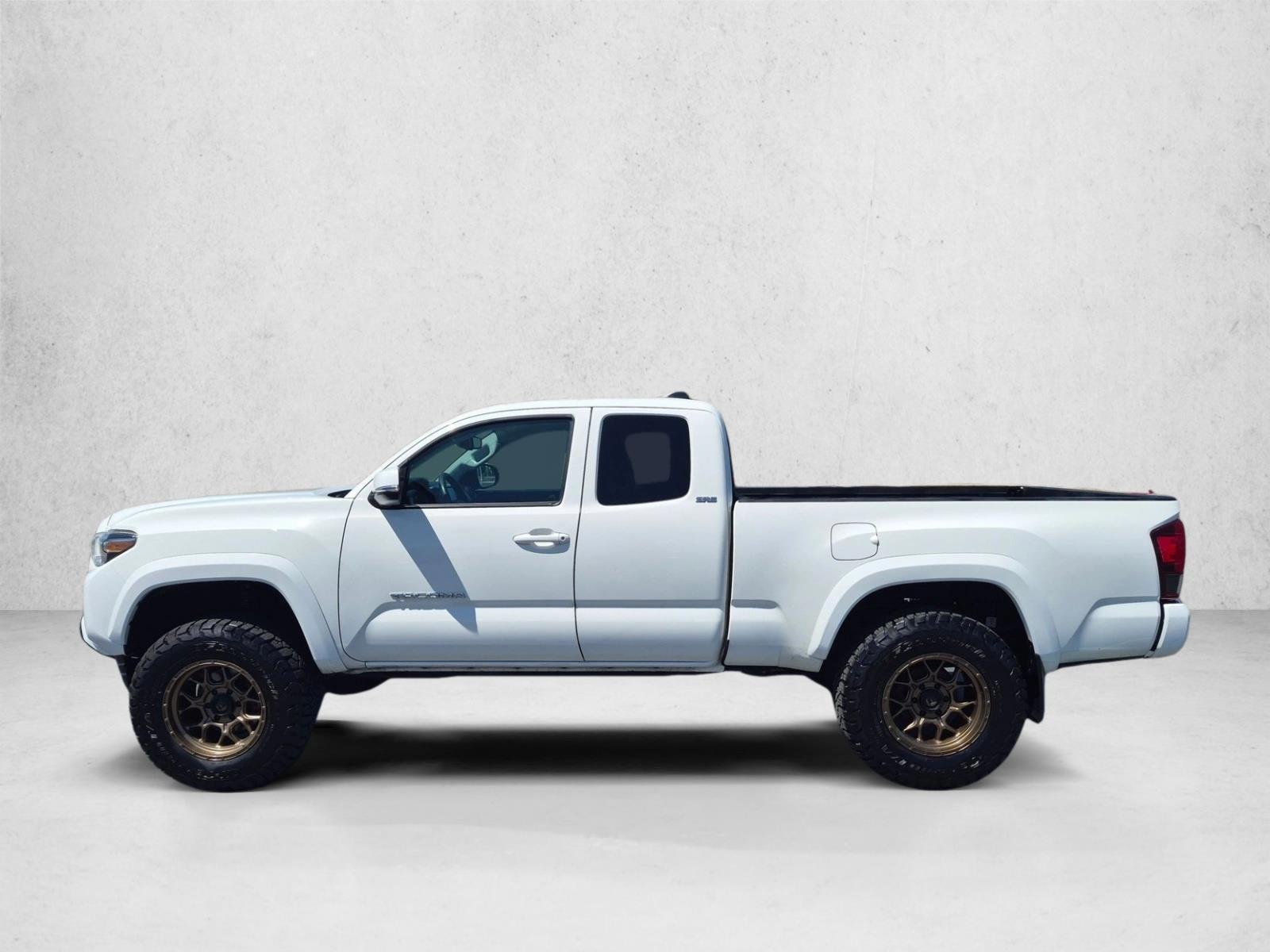 Thumbnail: 2020 Toyota Tacoma - 2