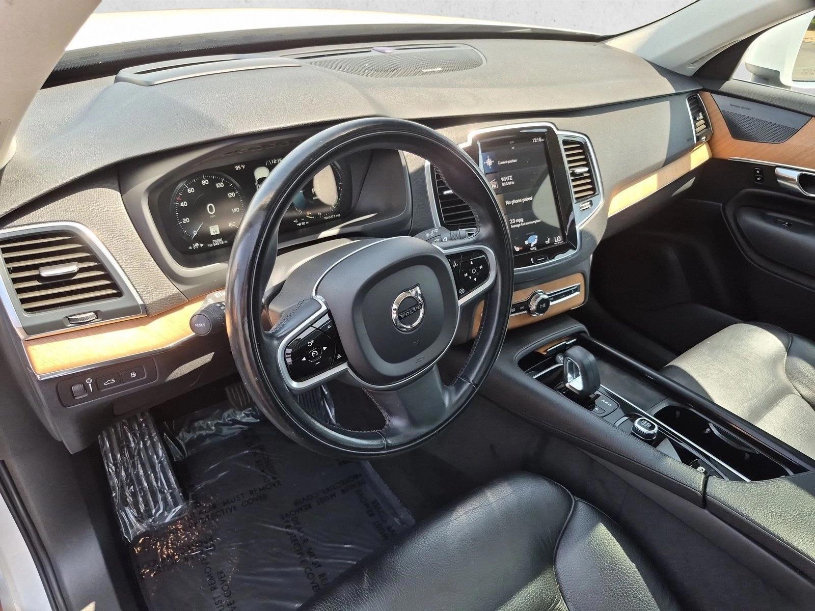 Thumbnail: 2022 Volvo XC90 - 4