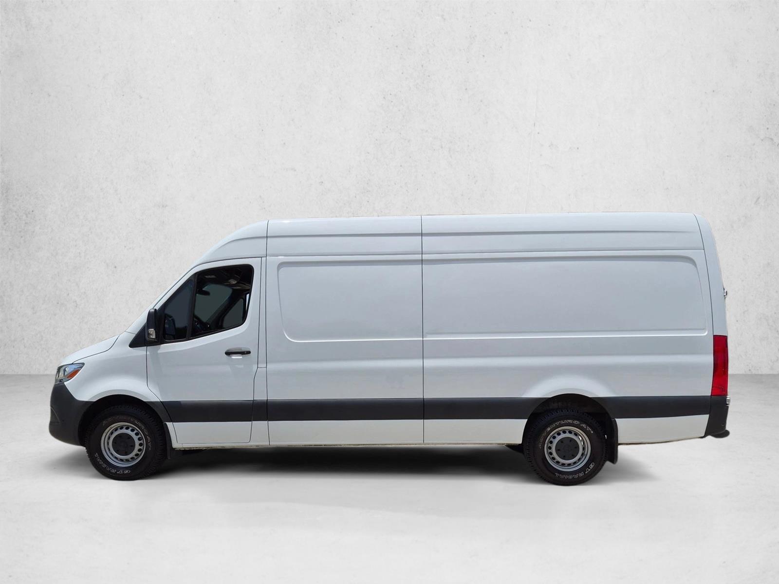 Thumbnail: 2023 Mercedes-Benz Sprinter - 2