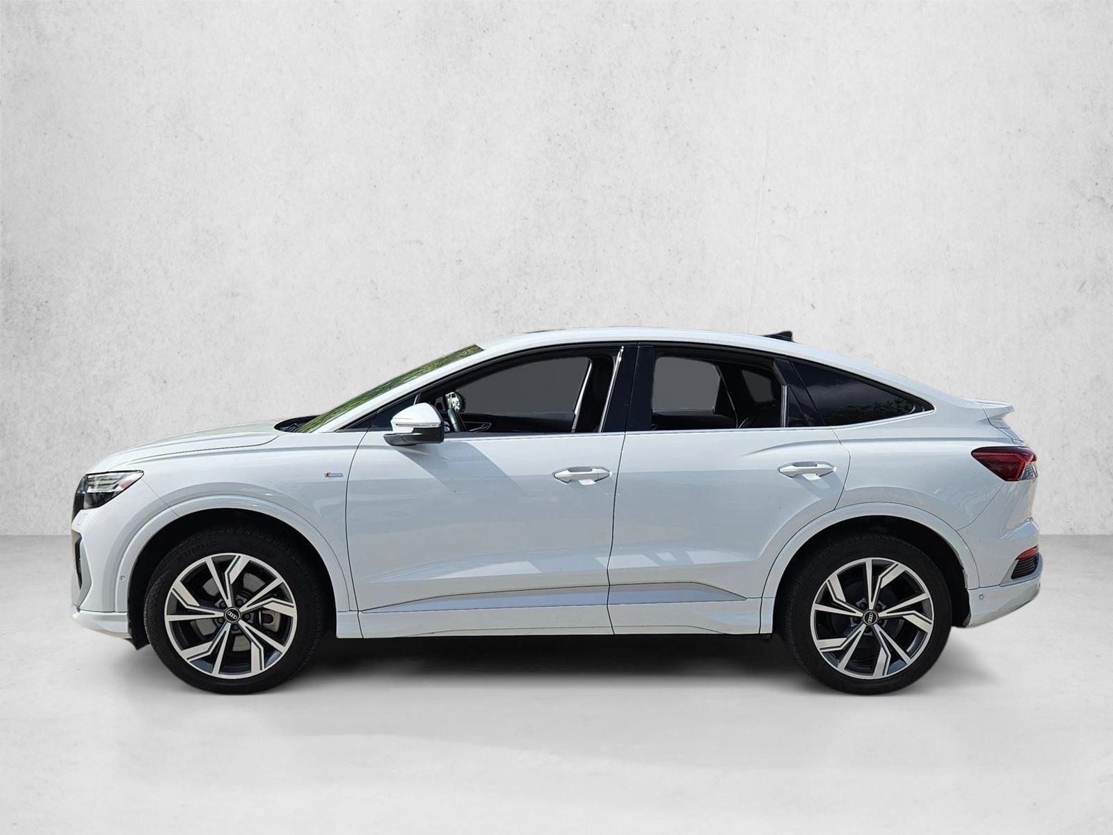 Thumbnail: 2023 Audi Q4 e-tron - 2