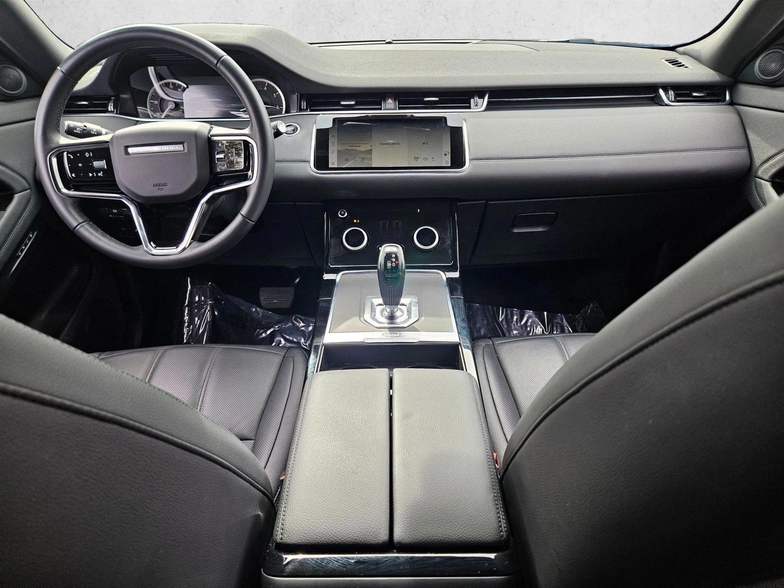 Thumbnail: 2023 Land Rover Range Rover Evoque - 3