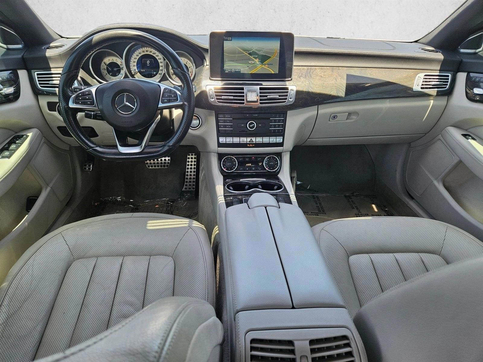 Thumbnail: 2015 Mercedes-Benz CLS - 3
