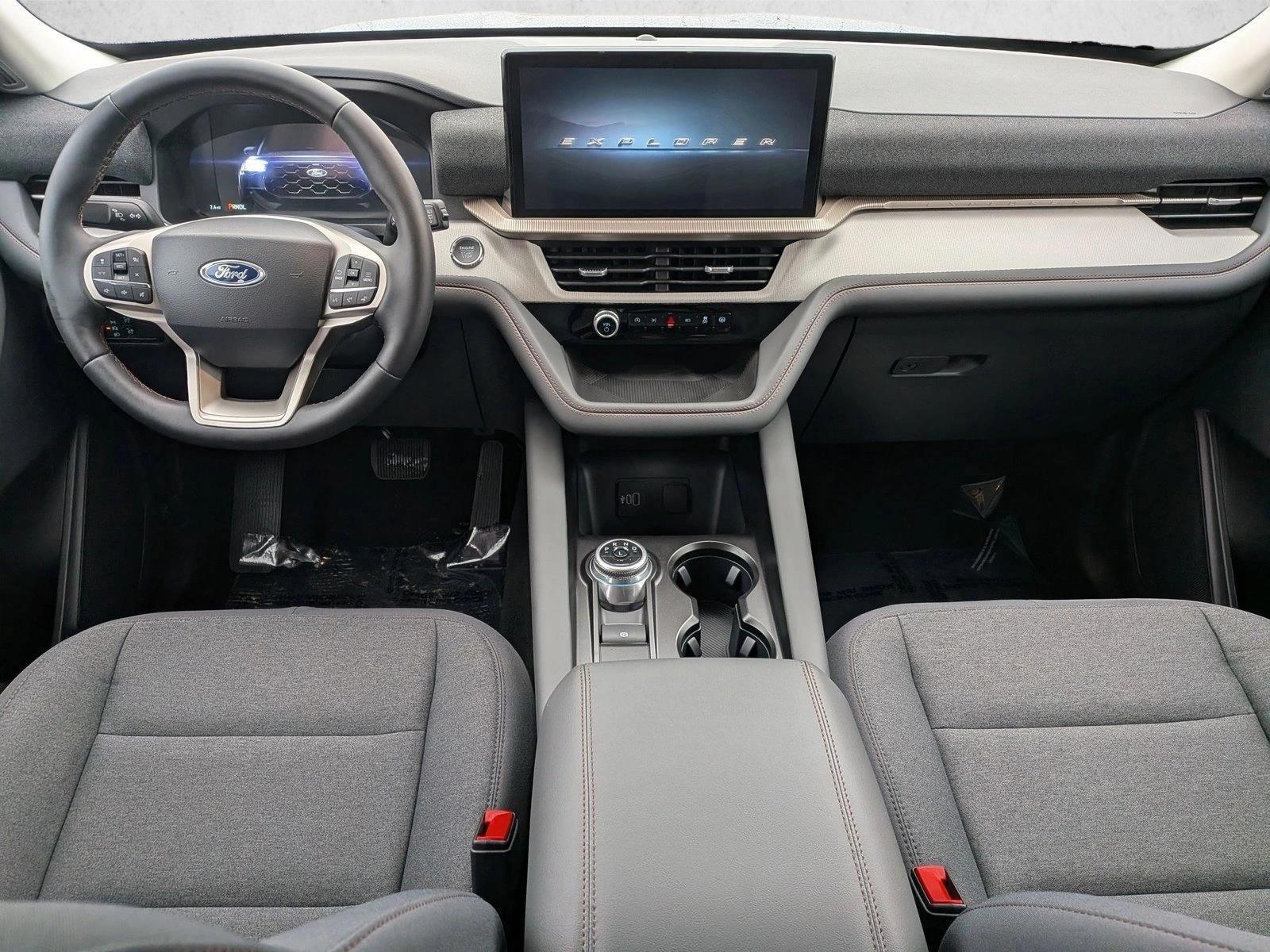 Thumbnail: 2026 Ford Explorer - 3