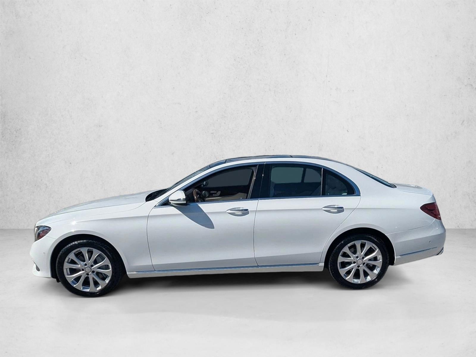 Thumbnail: 2017 Mercedes-Benz E-Class - 2