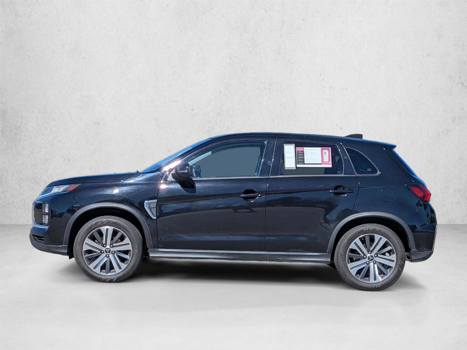 Thumbnail: 2024 Mitsubishi Outlander - 2