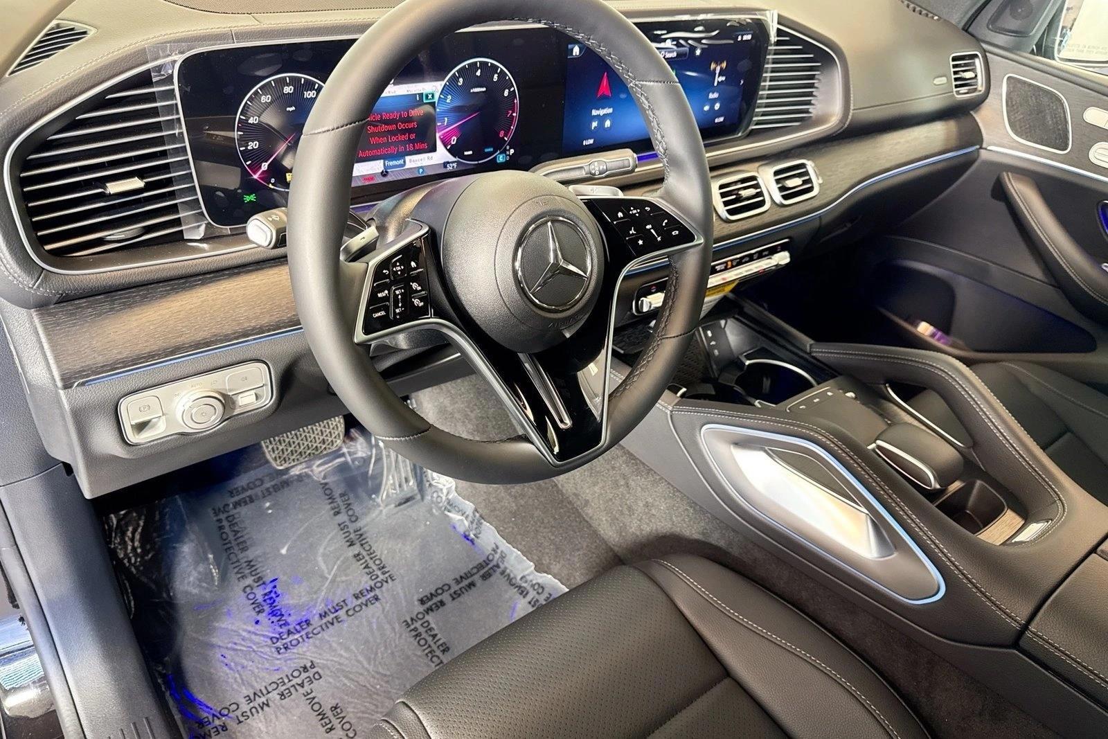 Thumbnail: 2026 Mercedes-Benz GLE - 3