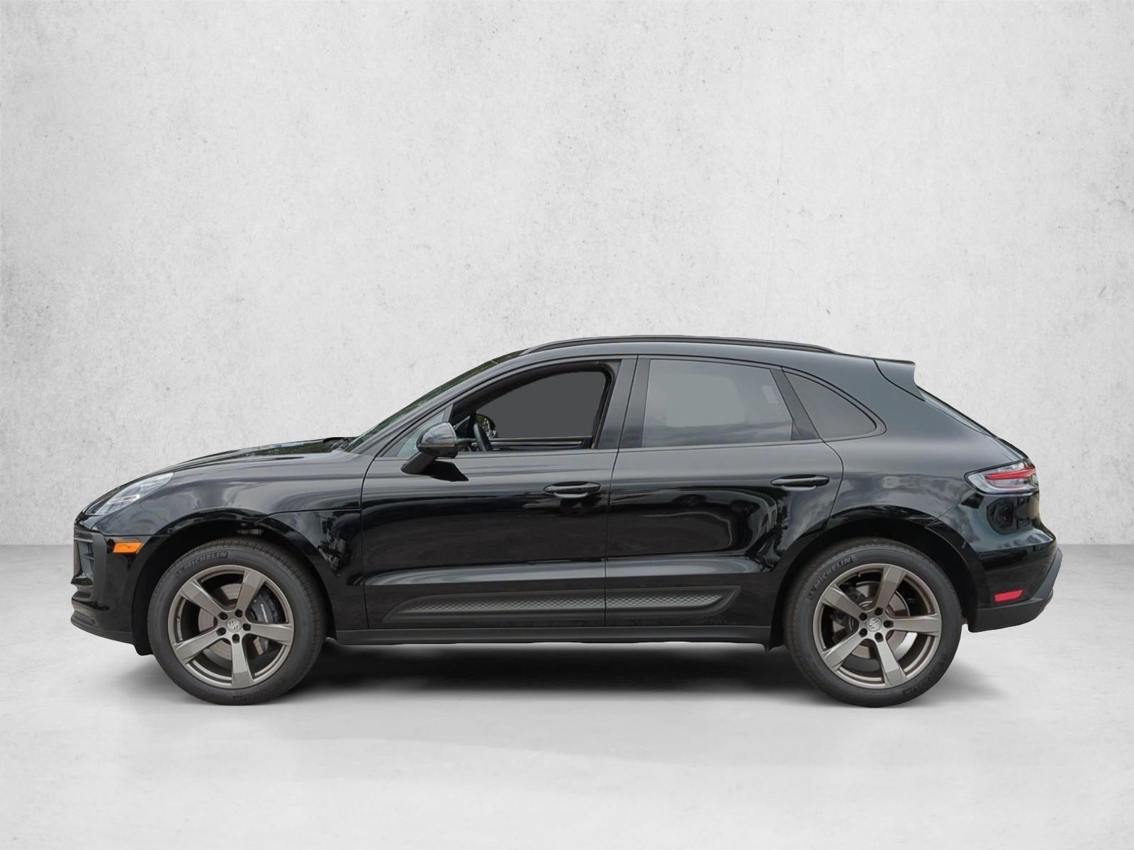 Thumbnail: 2025 Porsche Macan - 2
