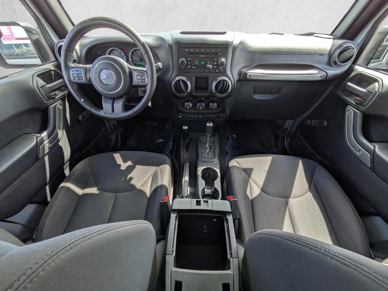 Thumbnail: 2015 Jeep Wrangler - 5