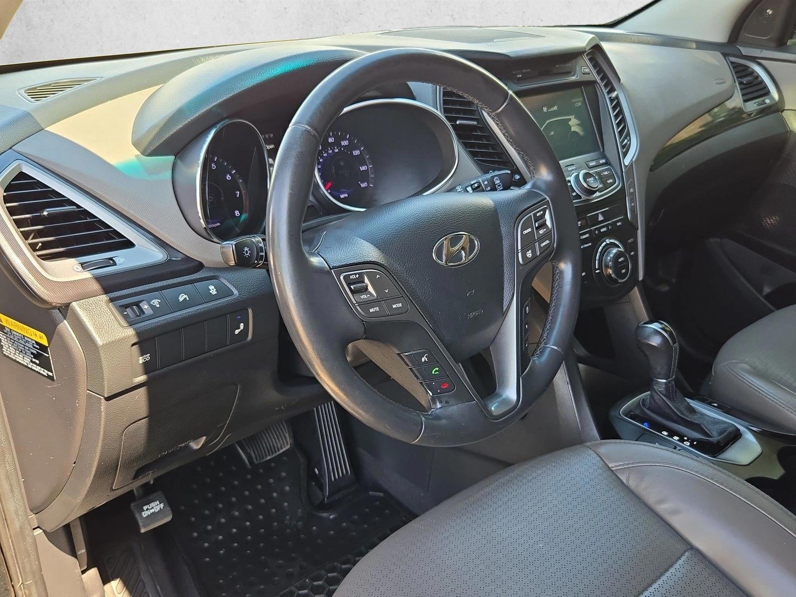 Thumbnail: 2014 Hyundai Santa Fe - 3