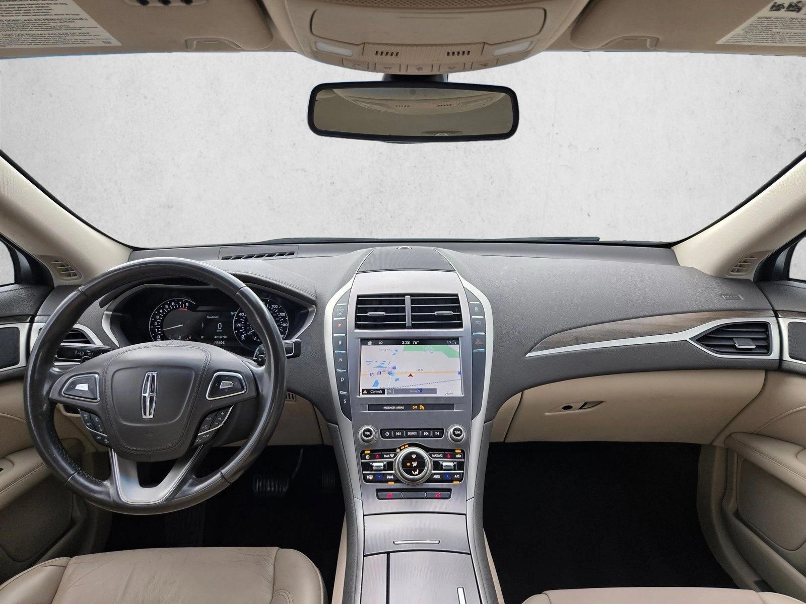 Thumbnail: 2019 Lincoln MKZ - 4