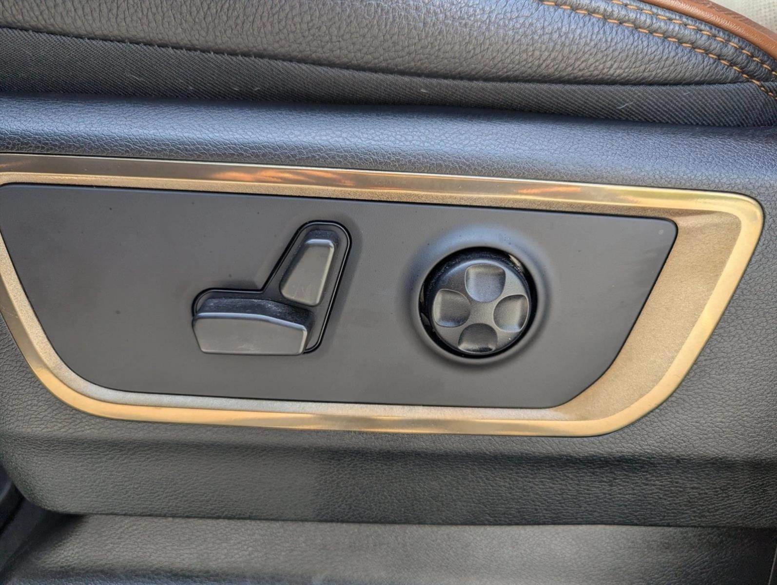 Thumbnail: 2022 RAM 1500 - 4