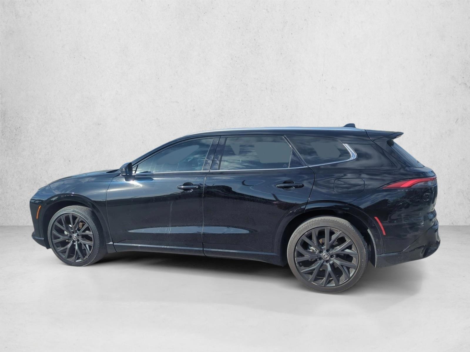 Thumbnail: 2025 Toyota Crown Signia - 2