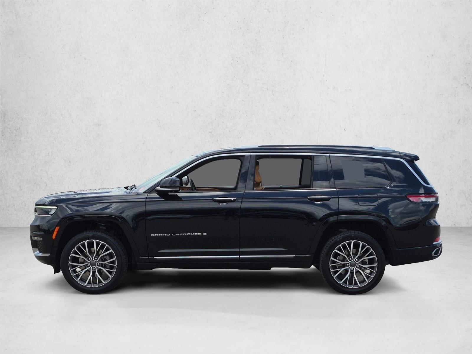 Thumbnail: 2021 Jeep Grand Cherokee L - 2