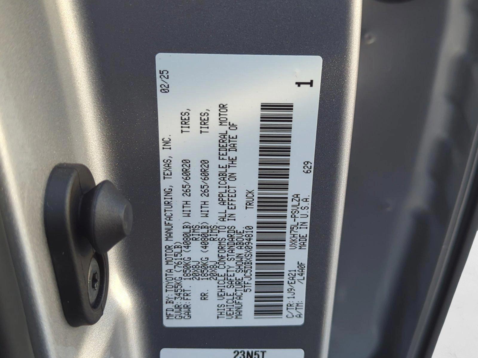 2025 Toyota Tundra Limited - Photo 18