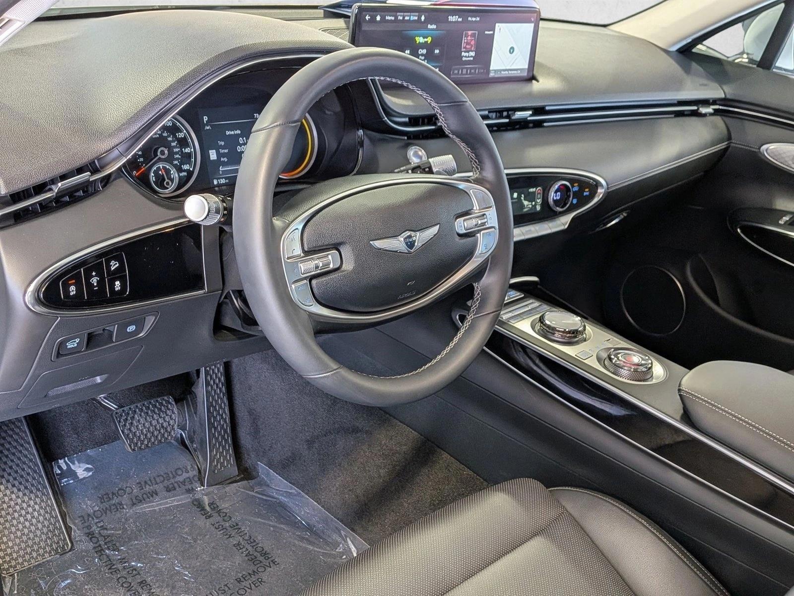Thumbnail: 2024 Genesis GV70 - 3