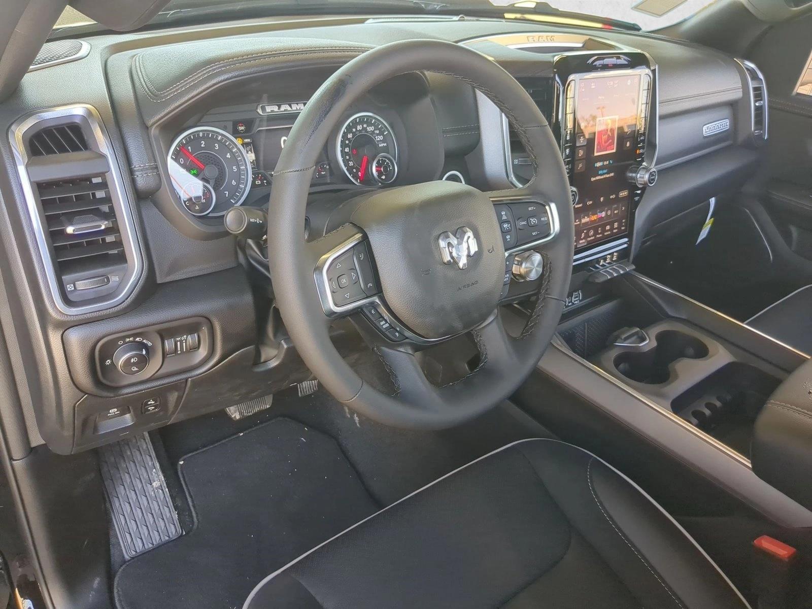 Thumbnail: 2026 RAM 1500 - 3