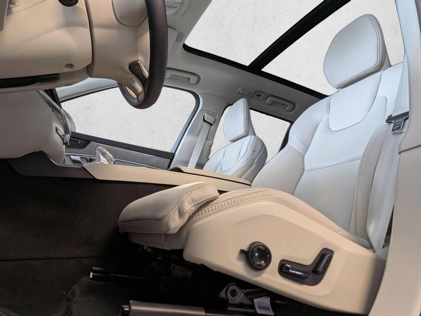 Thumbnail: 2026 Volvo XC90 - 4