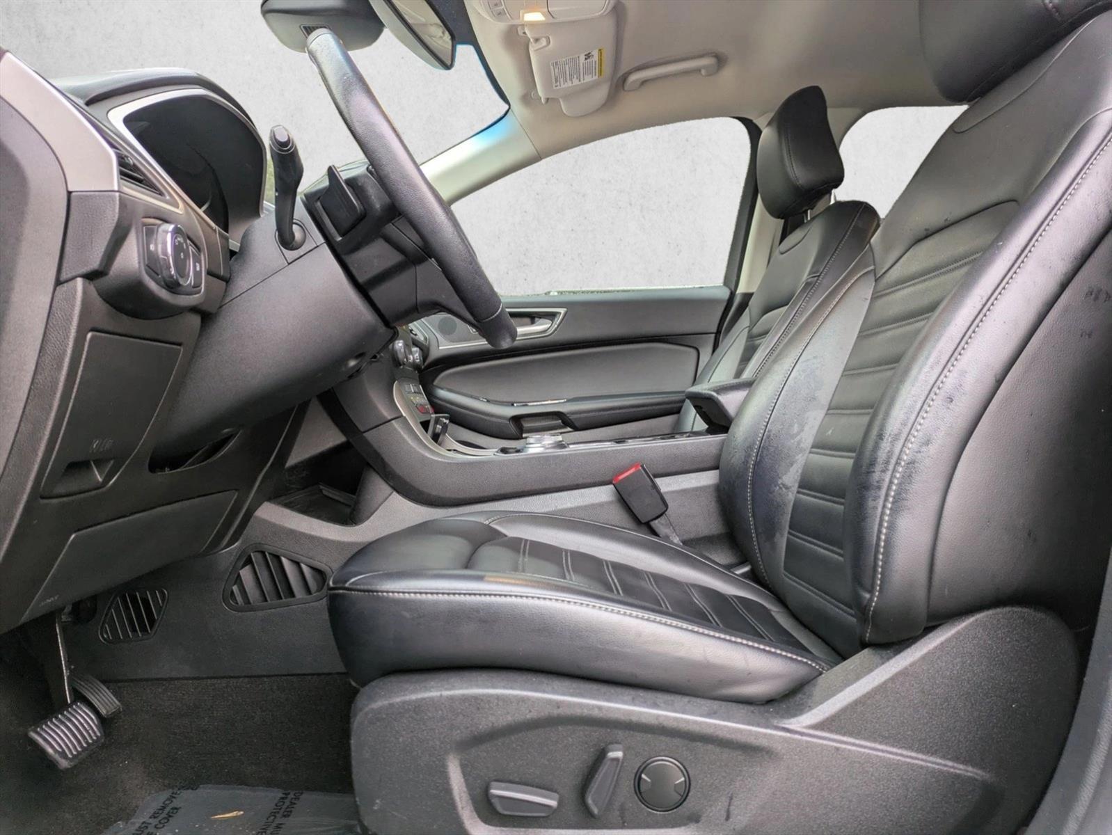 Thumbnail: 2020 Ford Edge - 4
