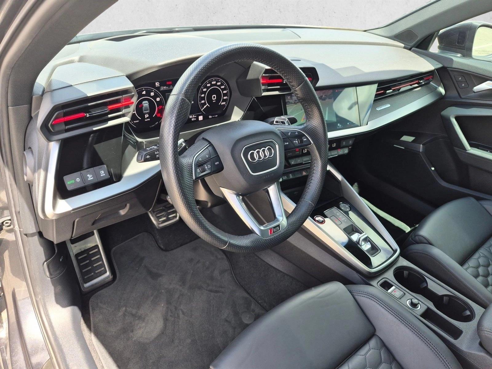 Thumbnail: 2022 Audi RS 3 - 3