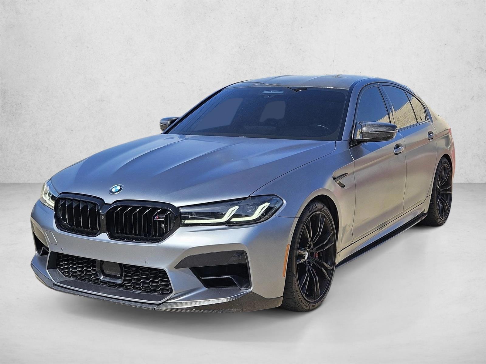 Thumbnail: 2022 BMW M5 - 1