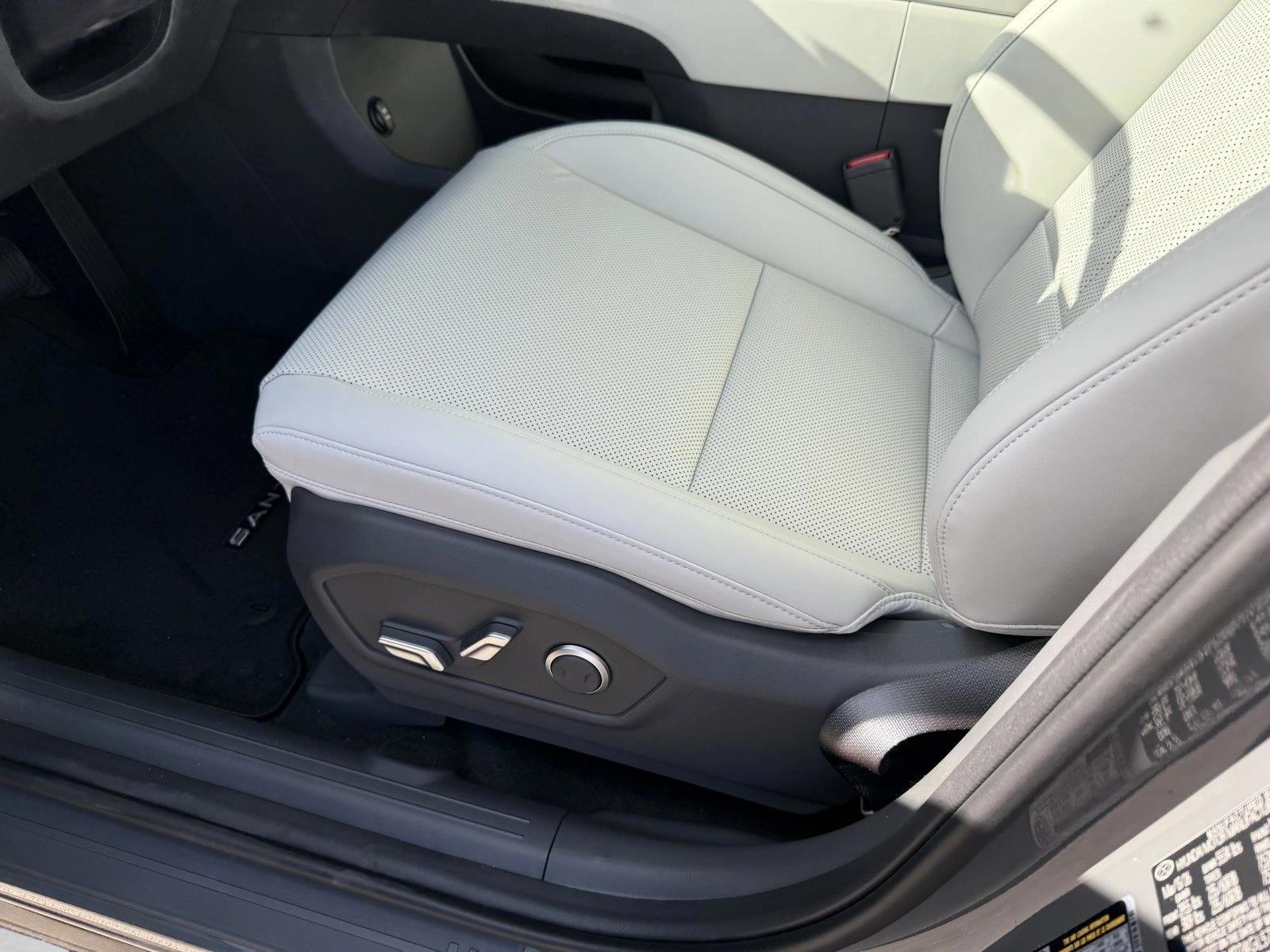 Thumbnail: 2026 Hyundai Santa Fe - 4