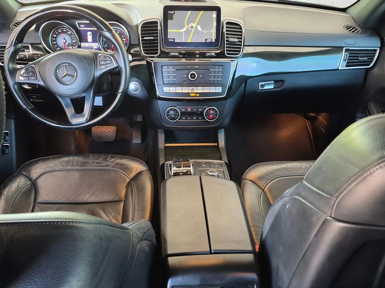 Thumbnail: 2019 Mercedes-Benz GLS - 4