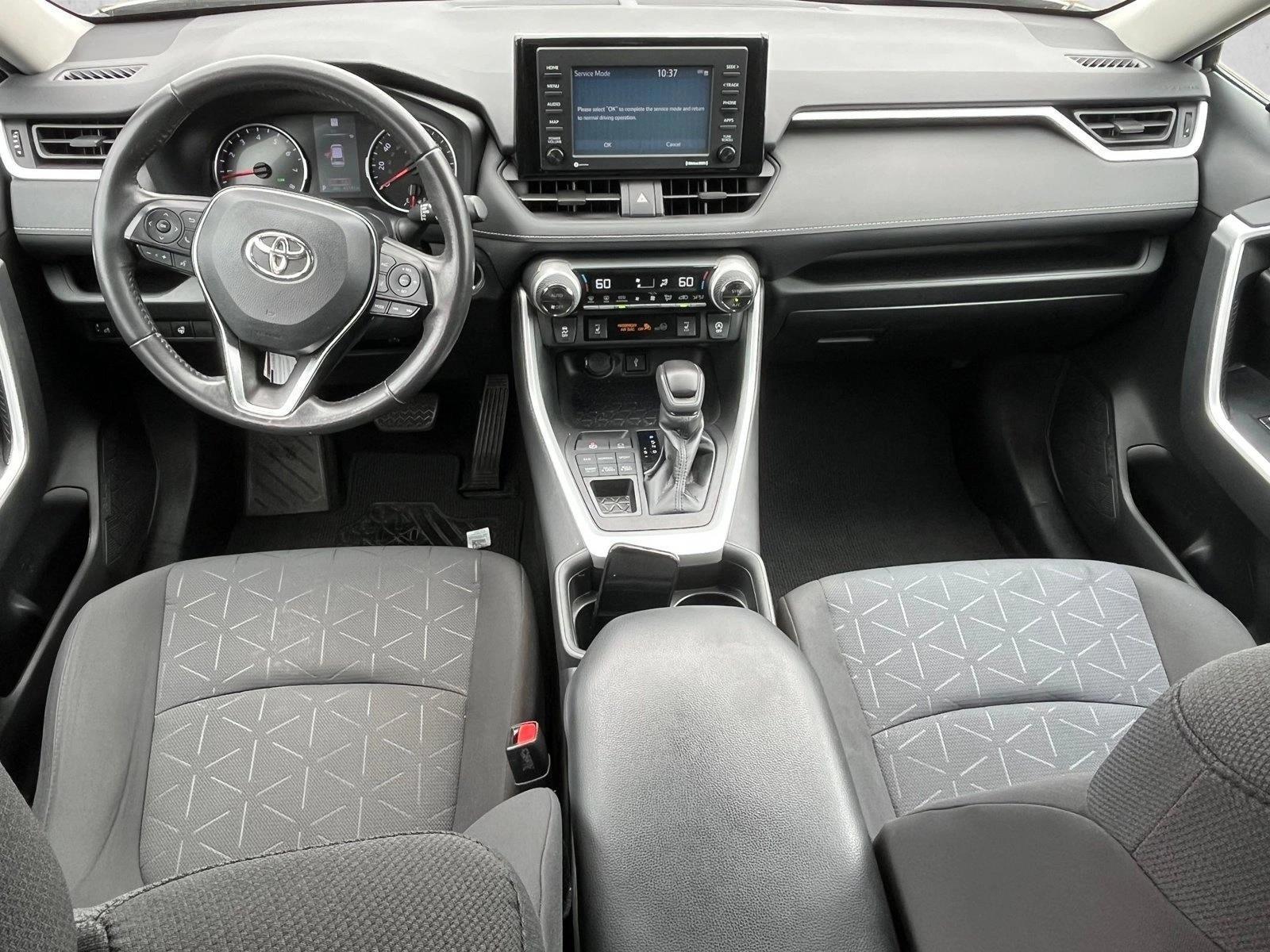 Thumbnail: 2021 Toyota RAV4 - 3
