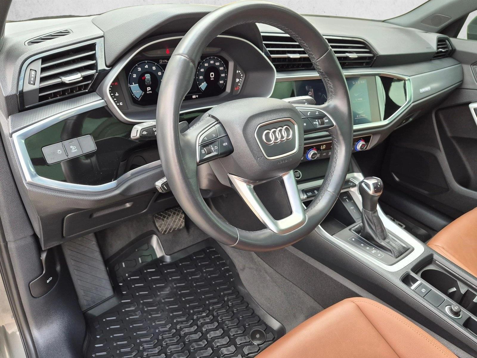 Thumbnail: 2022 Audi Q3 - 3