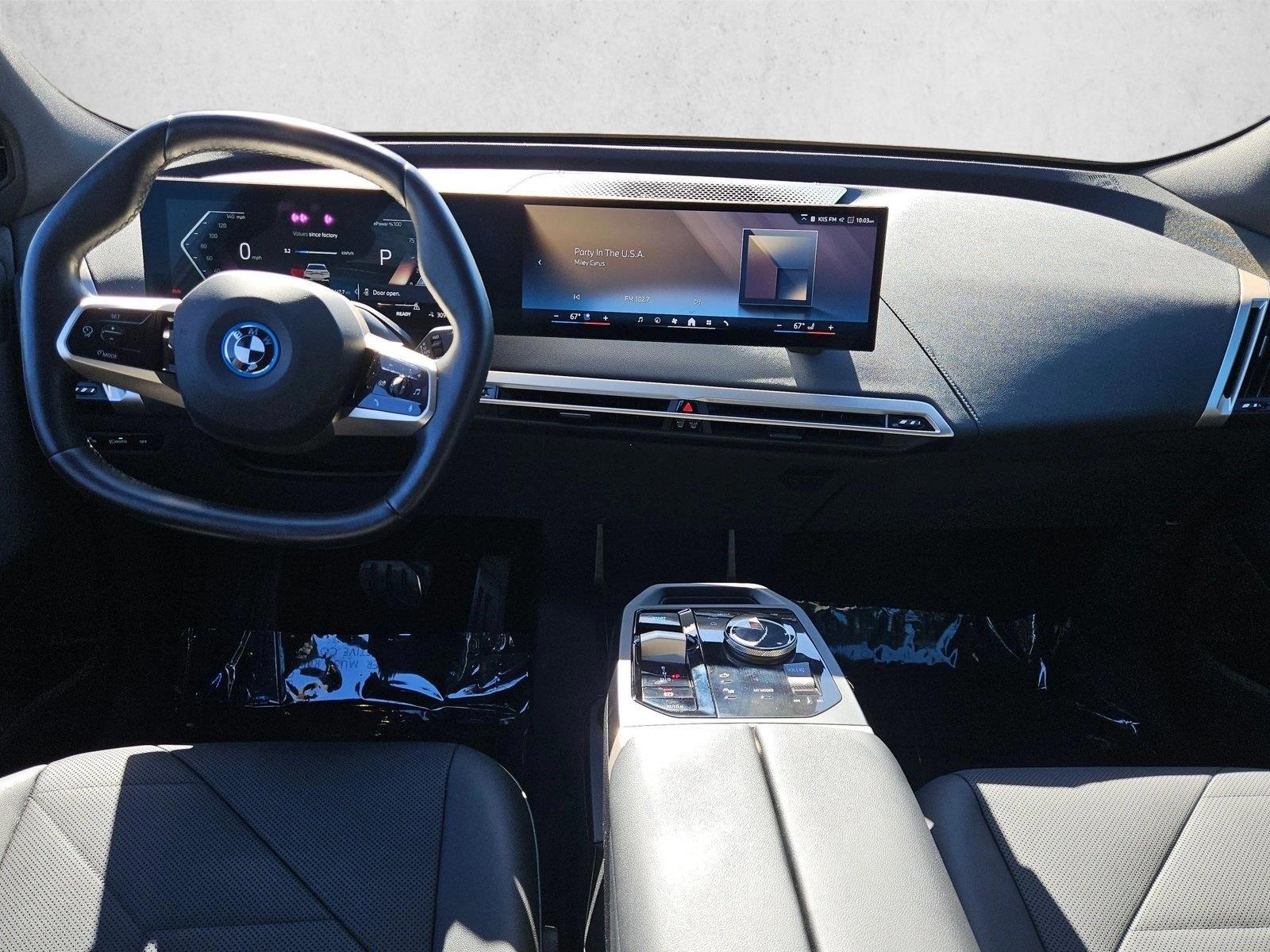 Thumbnail: 2024 BMW iX - 3