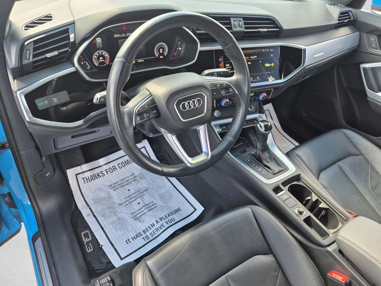 Thumbnail: 2020 Audi Q3 - 3